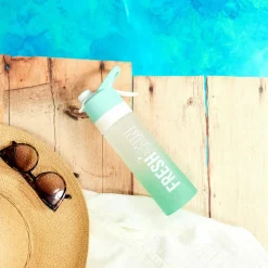 Waterfles FRESH & FUN 70cl met nevelfunctie Ass.